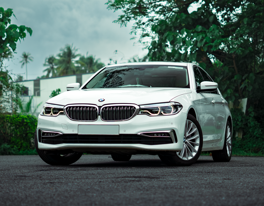 Wedding chauffeur Melbourne — mercedes