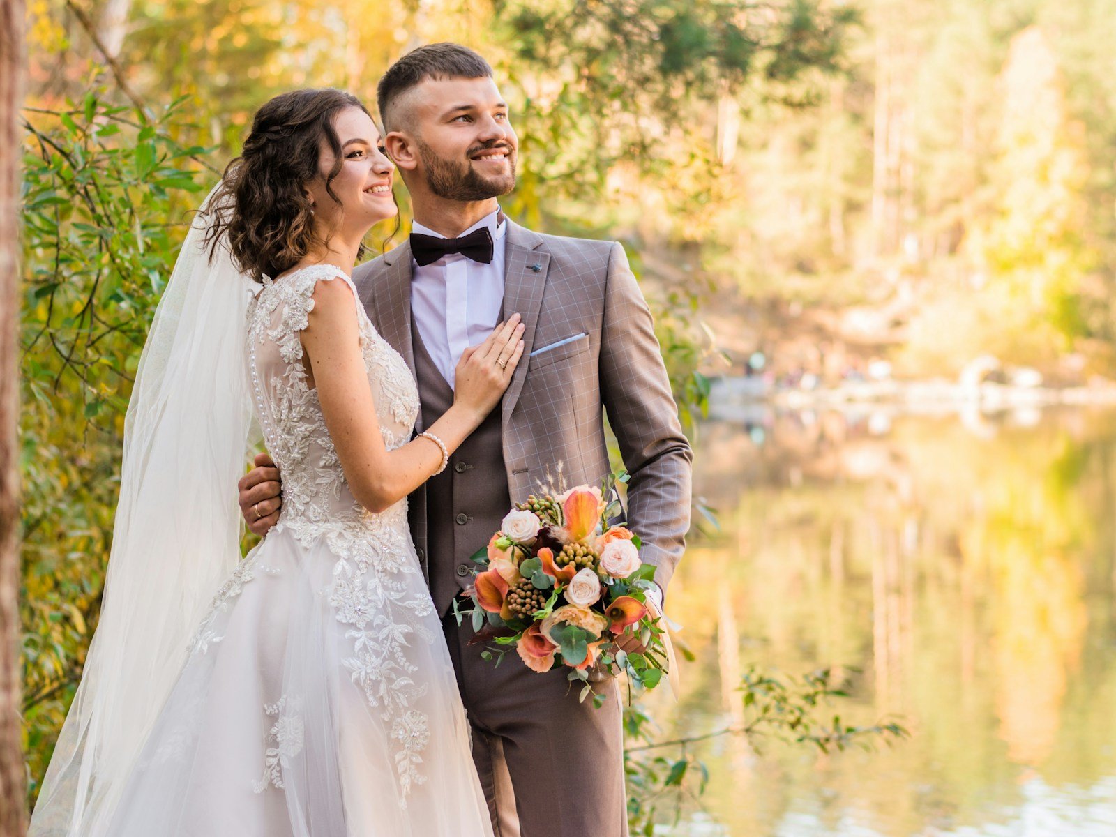 Bride and groom wedding chauffeur Melbourne