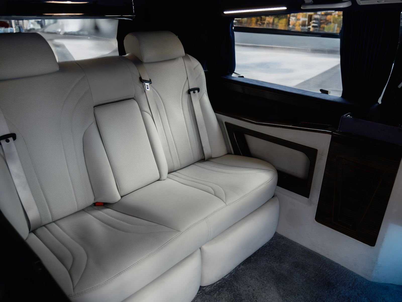 Wedding chauffeurs Ivanhoe
