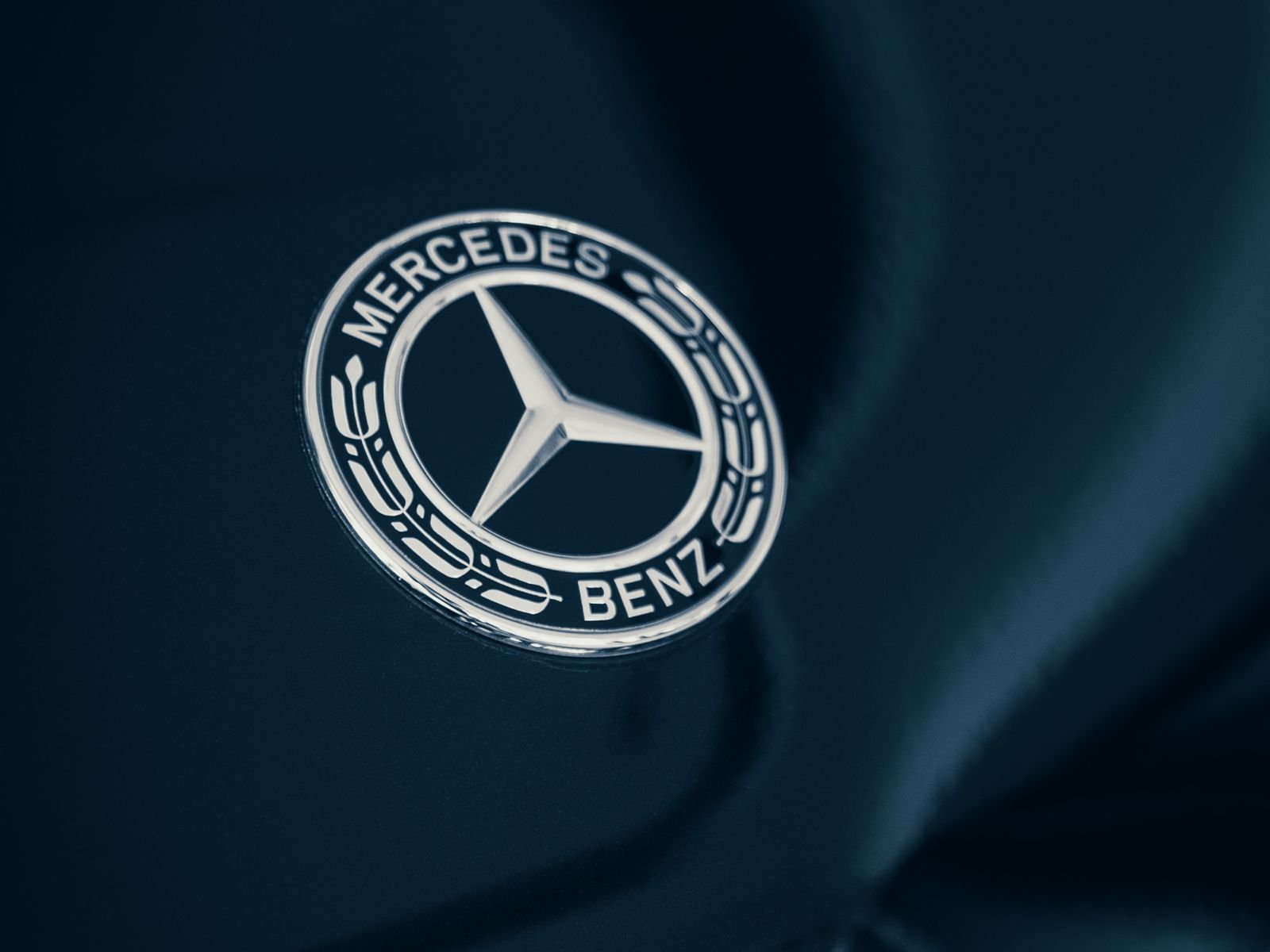 Mercedes S-Class wedding chauffeur Melbourne